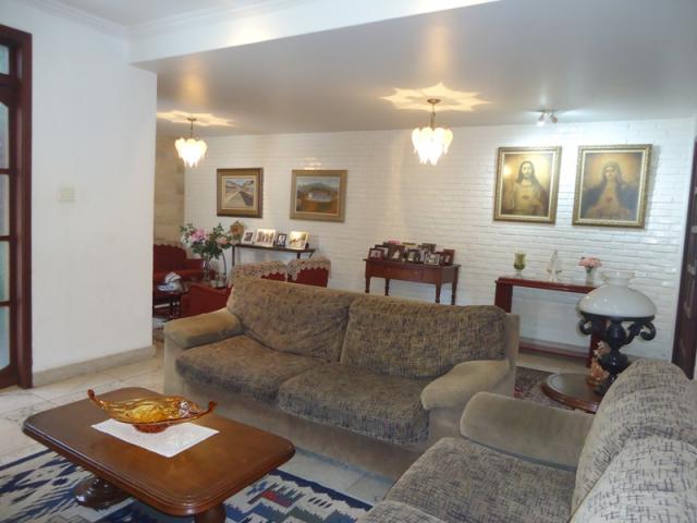 Casa reformada, bem conservada!