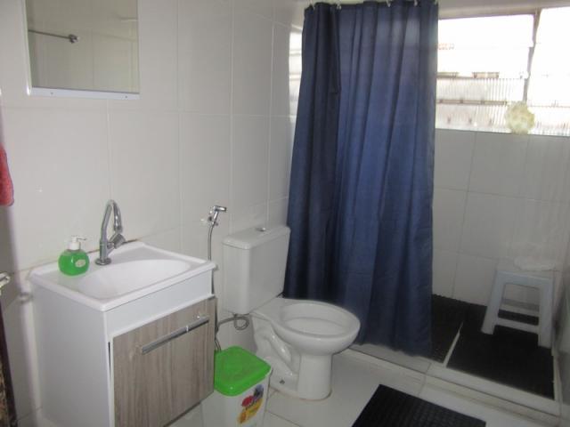 Lote 420m² com duas casas! confira! - Foto 10