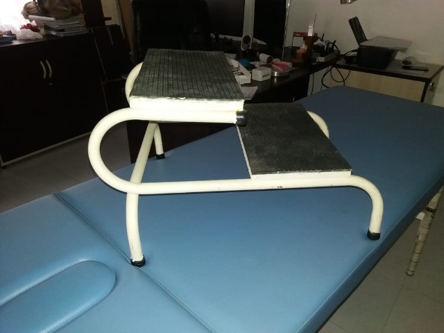 Maca de massagem com escadinha