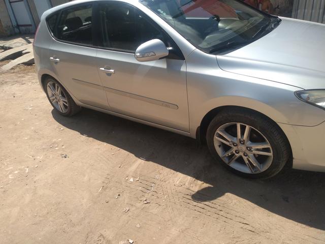 Vendo ou troco I30 - Foto 3
