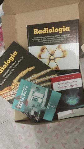 Kit de livros de Radiologia.
