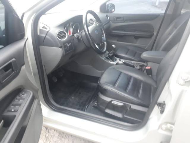 Focus 1.6 Hatch - Foto 4