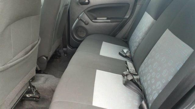 Ford Fiesta 1.0 2011 Completo - Foto 12