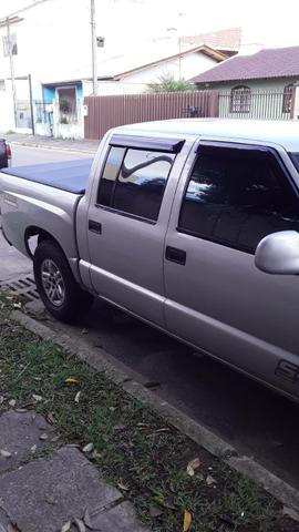 S10 4x2 2.8 2004 R$: 36.000,00
