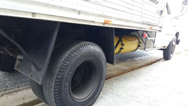 Vende Caminhão Bau- A 40 alcool e gnv , ano 86 - Foto 5