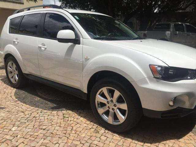 Mistshubishi outlander 2.0 2013, SUV. IPVA 2020 pago. VENDA - Foto 2