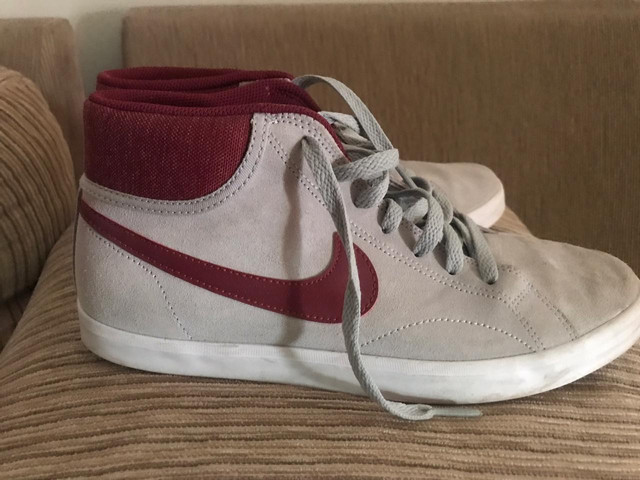 Vendo tênis Nike interessados chamar