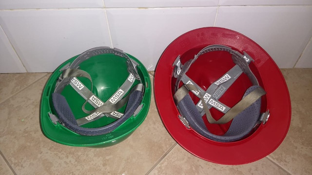2 Capacetes de Segurança por 50 / Mas EPI V-gard com Jugular/ cada um 35 - Foto 2