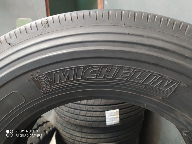 Pneu Michelin 225/70R-19,5 Semi Novo - Foto 4