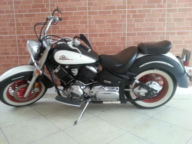 VENDO MOTO YAMAHA V-STAR