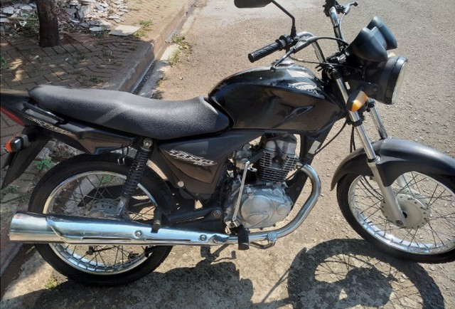 TITAN 150 KS 2006 SÓ 6500