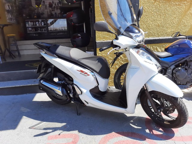 HONDA SH300 CC MUITO NOVA!!
