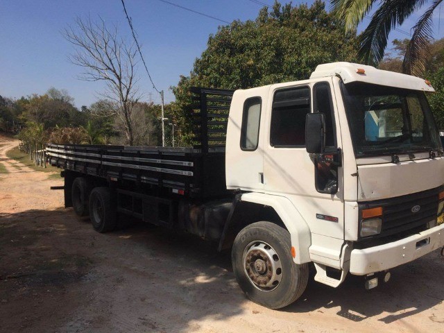 CAMINHÃO FORD CARGO 1618T -1989
