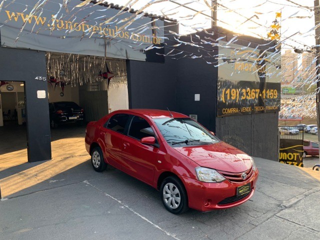 TOYOTA ETIOS XS 2017