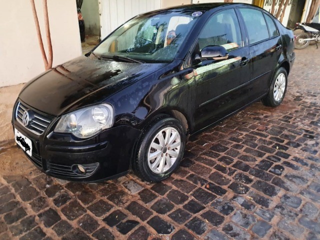 POLO SEDAN COMFORTLINE 2.0 FLEX 2010