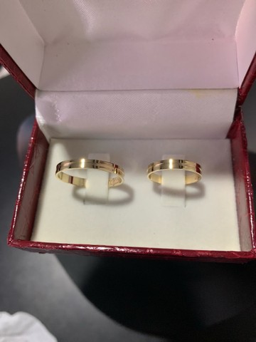Alianças 04 gramas de ouro 18k 