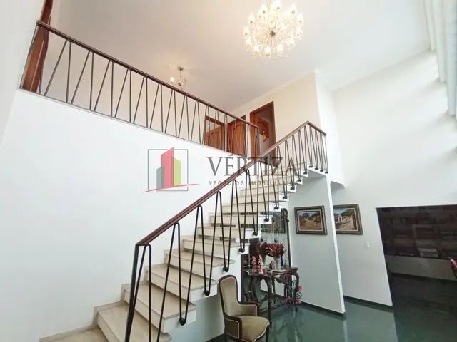 Casa assobradada para locação com 380m² em Moema