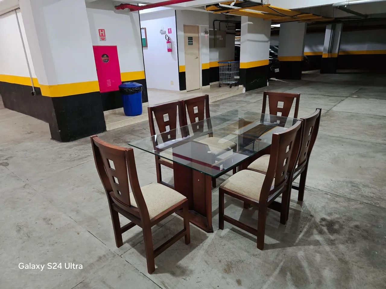 Mesa de Jantar com 6 Cadeiras