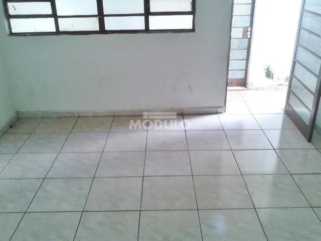 Casa residencial para locação no Bairro Martins - Foto 9