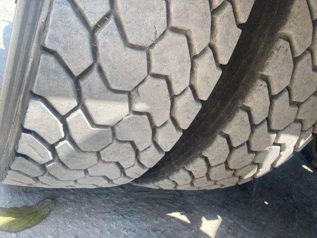 VW 25-370 TRACTOR 6x2 ANO 2009 - Foto 14