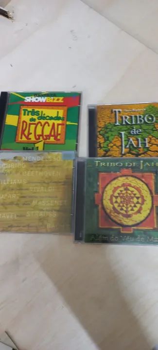 CD's reggae 02 - Tribo de Jah e 01 Show Bizz mais um cd de brinde.