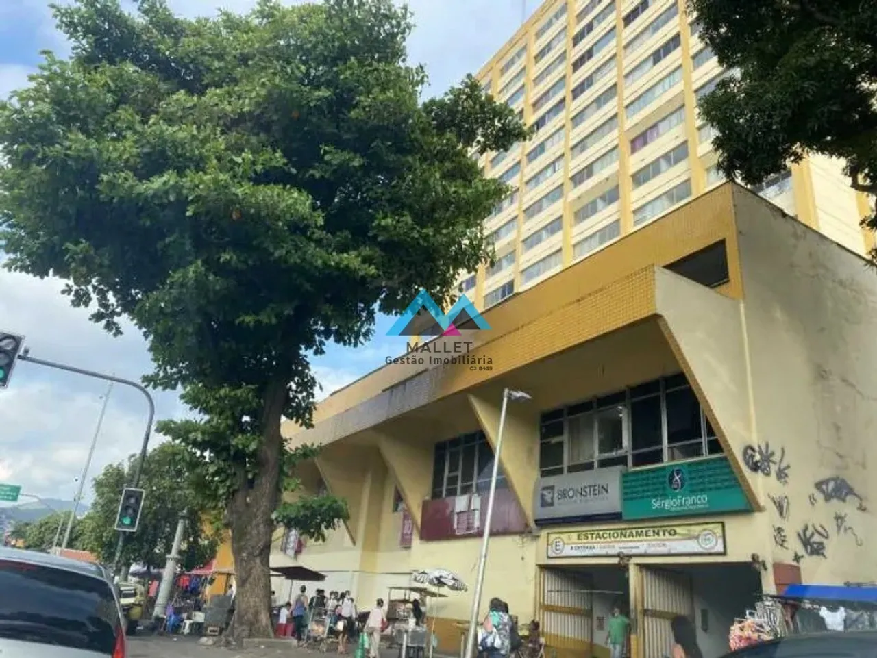 Excelentes Salas Comerciais, 29 a 40 m², para locação no Centro Comercial Barão da Taquara