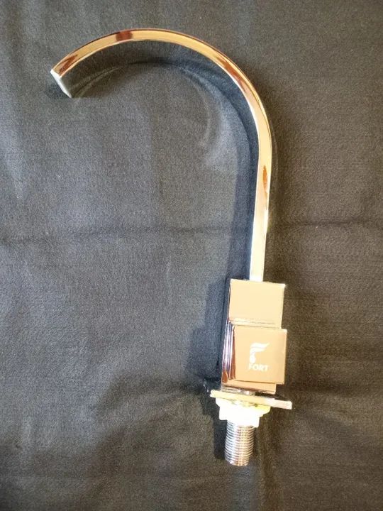 Torneira marca FORT,toda de metal. - Foto 3