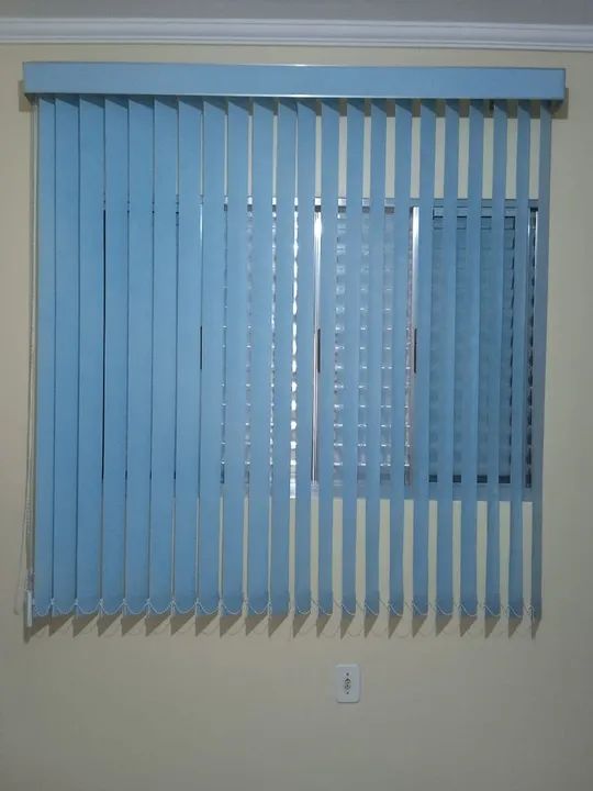 Persianas Verticais Azul Claro