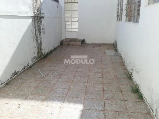 Casa residencial para locação no Bairro Martins - Foto 3