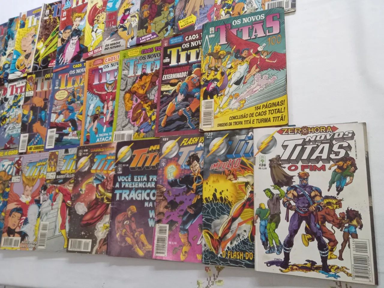 27 HQs dos Novos Titãs formatinho abril jovem DC comics - Foto 6