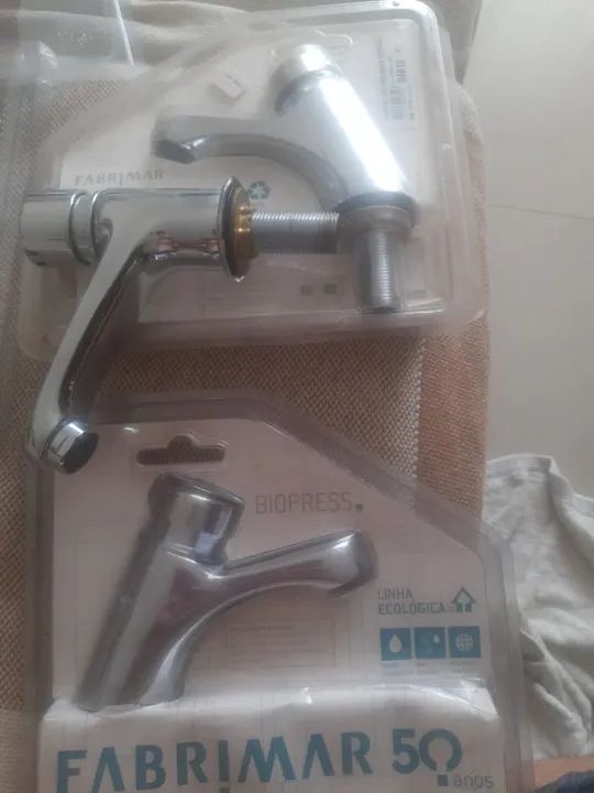 Quatro torneiras p/ Banca FABRIMAR BIOPRESS. Nova na embalagen