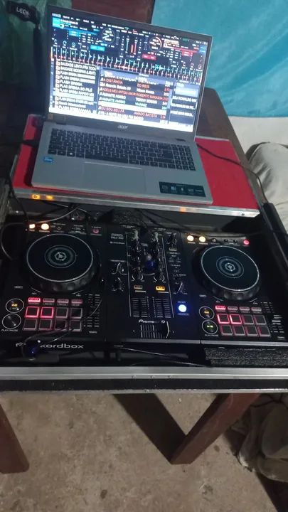 Vendo ou troco na ddj sx e dou uma volta  