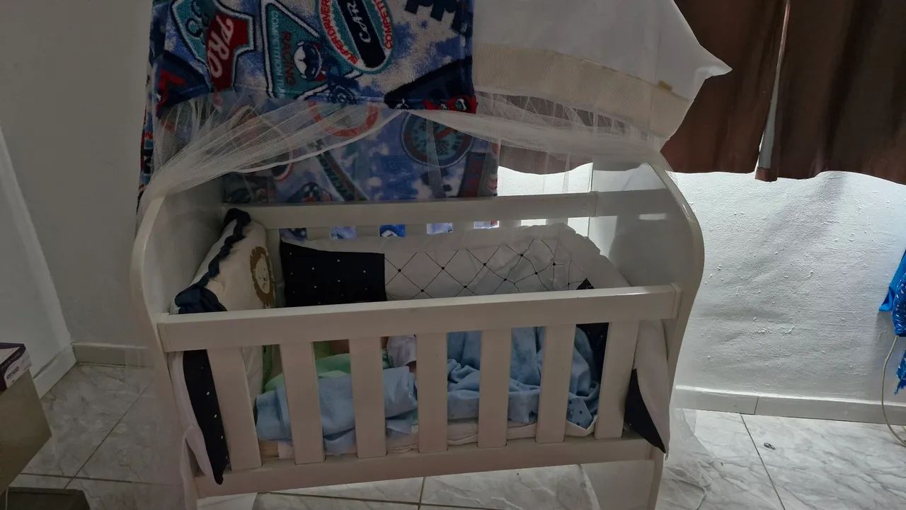 Mini berço com colchão