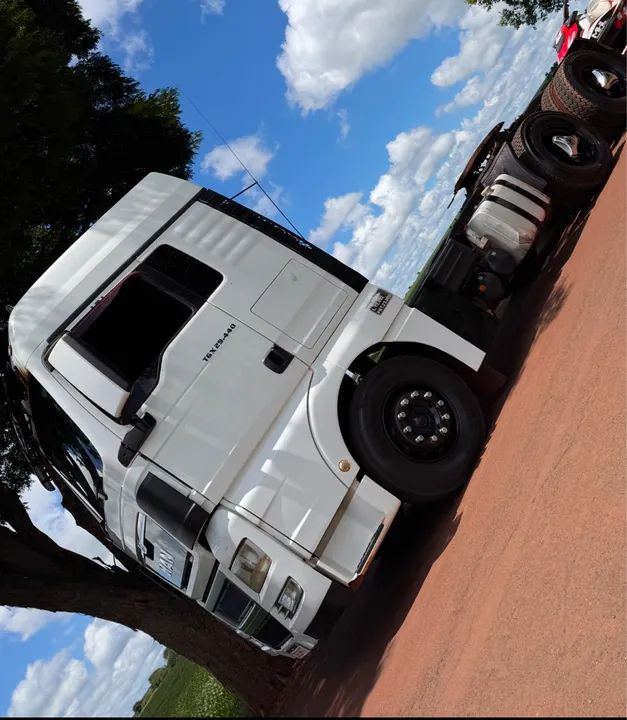 Caminhão MAN TGX 26.440