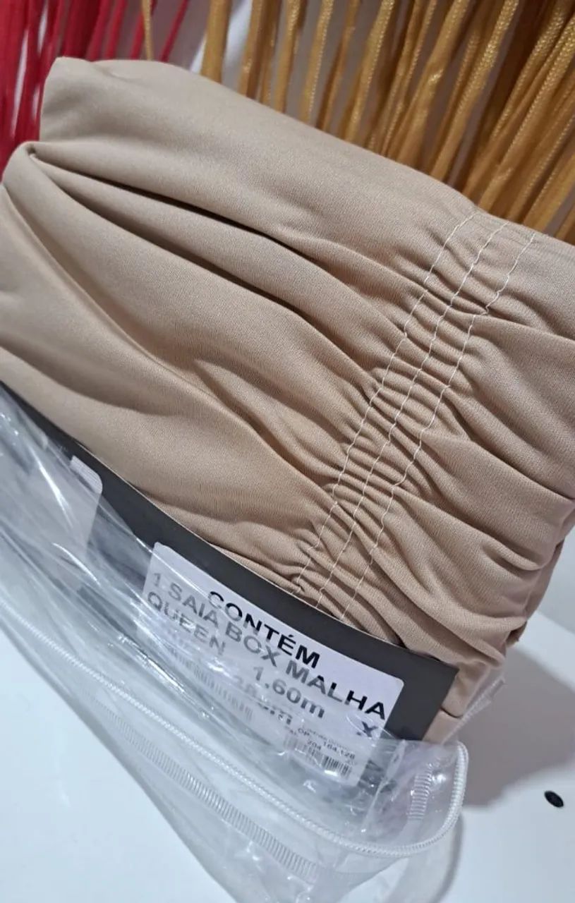 Saia de cama box