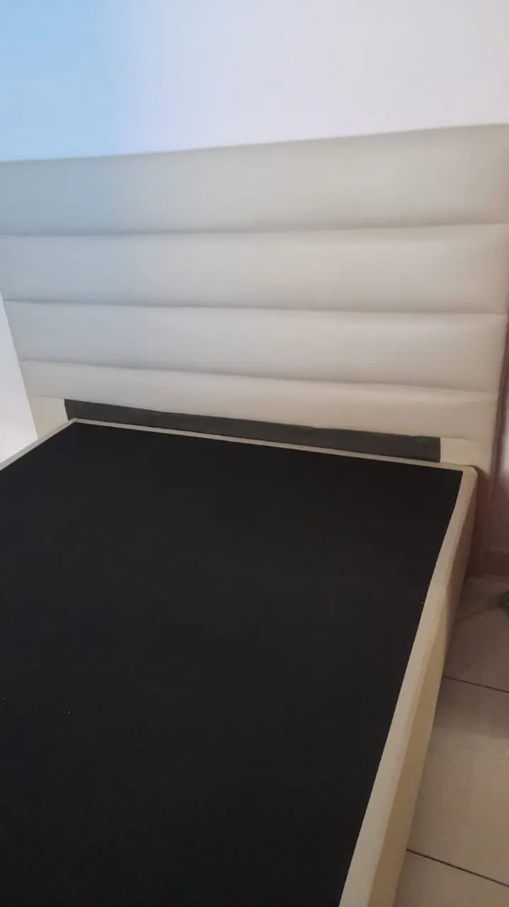 Vendo Cabeceira Estofada
