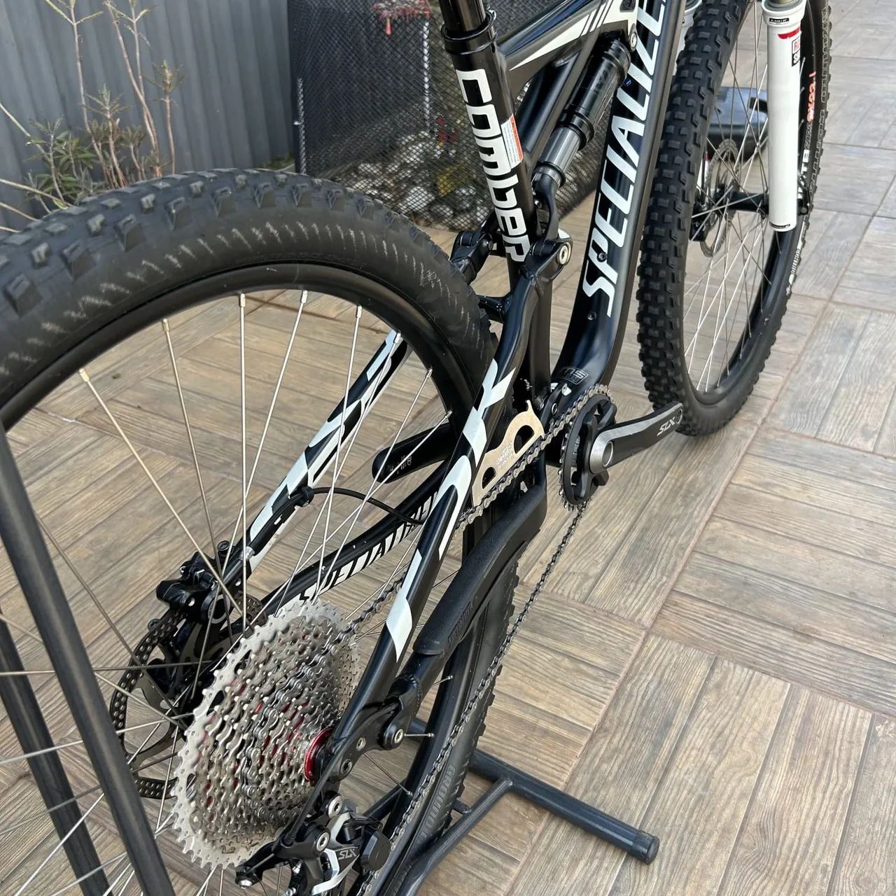 Bicicleta Specialized Camber Full Aro 29 TAM - Oportunidade  - Foto 4