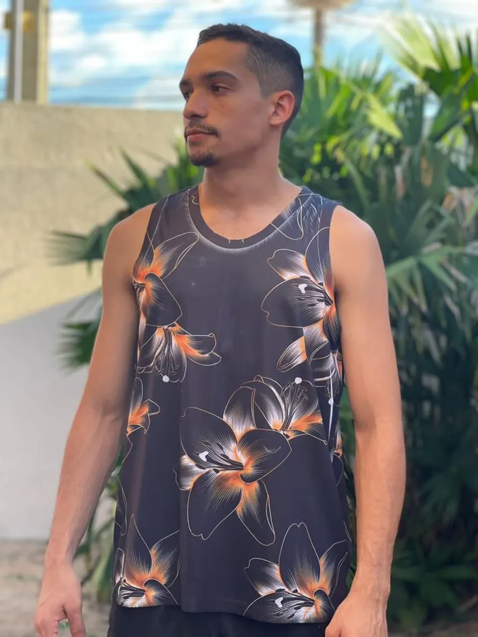 Regata Floral Masculina - Estilo e Conforto