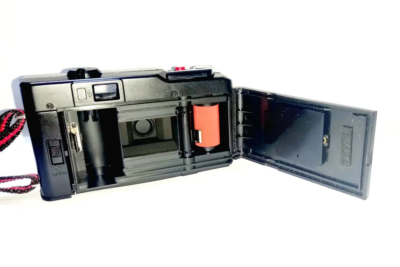 Câmera Fotográfica Analógica Yashica MF-3 SUPER - Funcionando, Excelente Estado - Foto 5