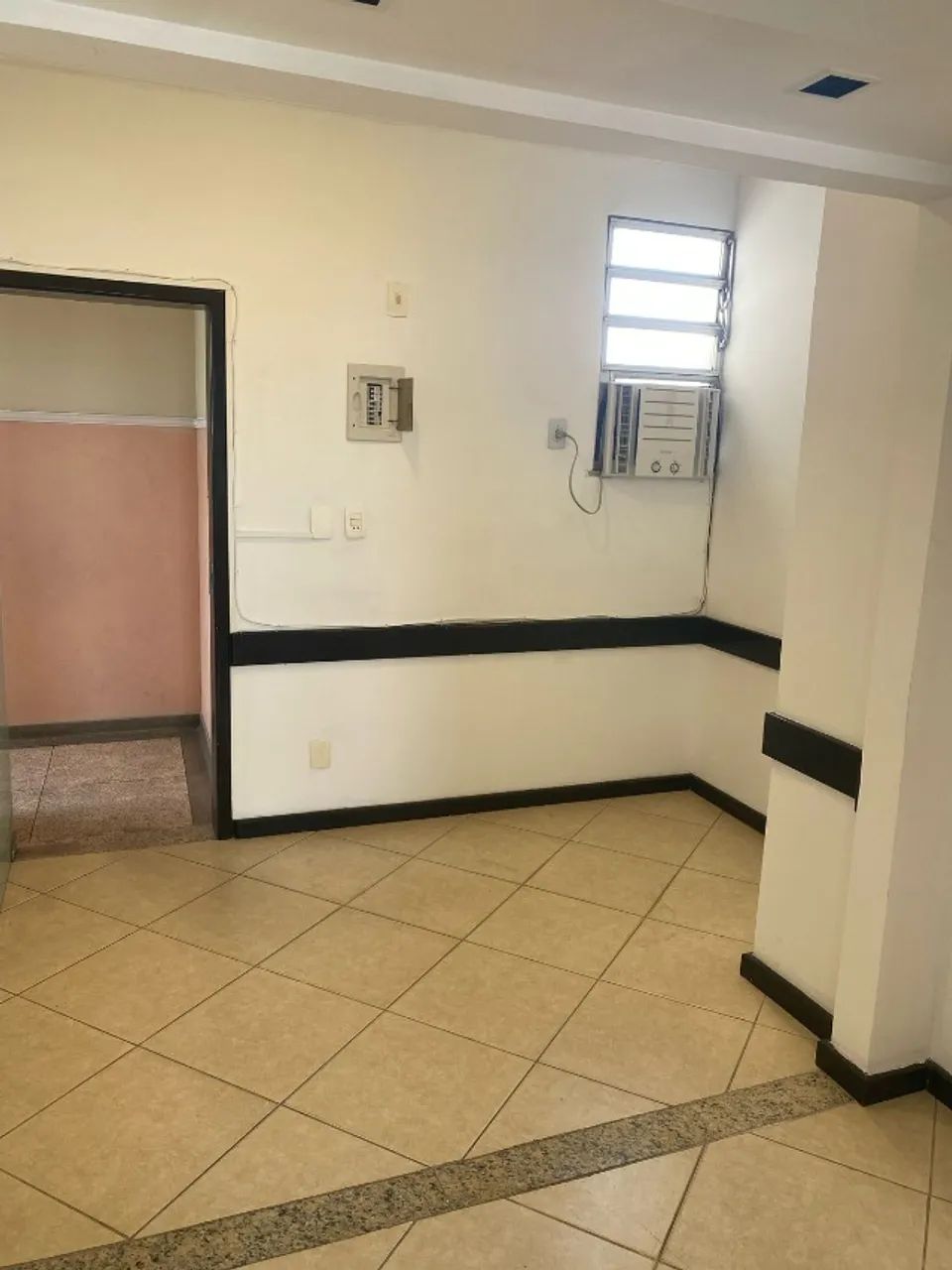 FIT - Venda - Sala Comercial - Centro - Nascente - 45,76m² - Foto 2