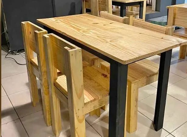 Custom-made tables64308479969922124