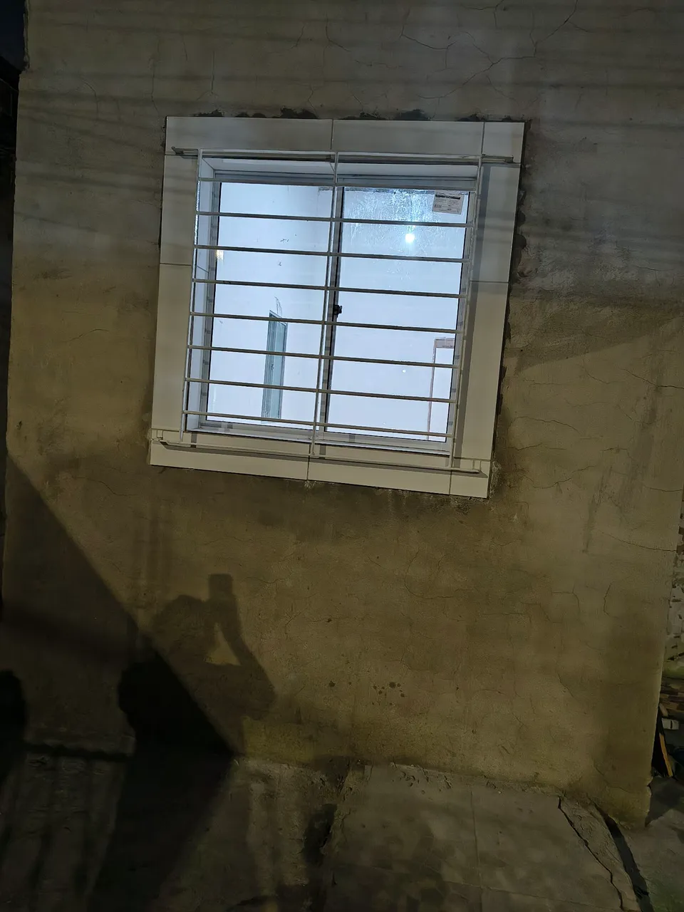 ALUGA SE CASA NASCENTE PRÓXIMO A FEIRA DE RIO DOCE 01 ETAPA CELL= * EDVANIA