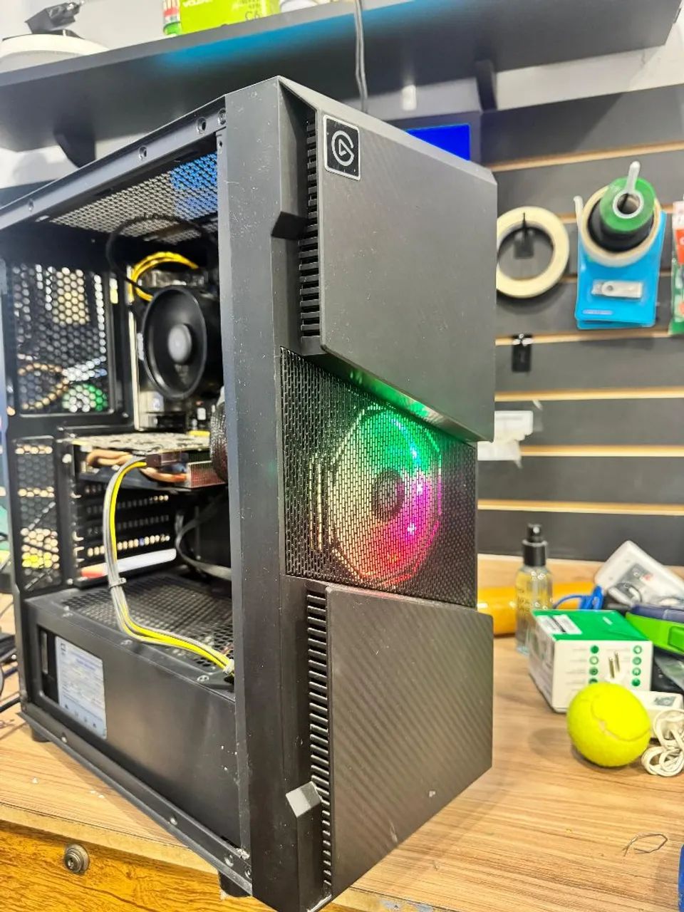 PC Gamer with RGB64396503153410120