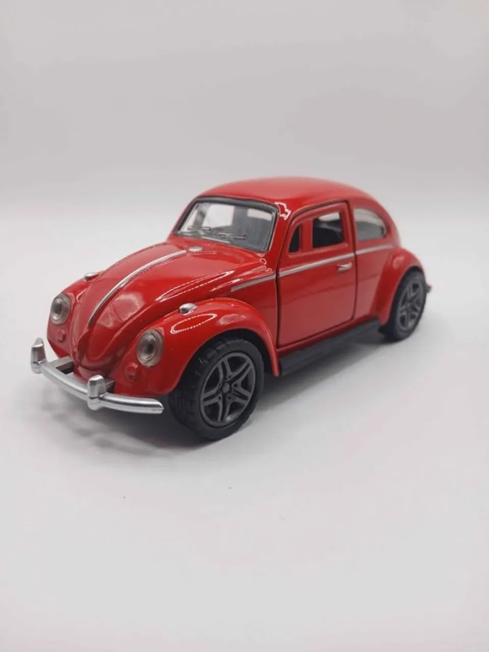 Miniatura fusca vermelho64520828030850120