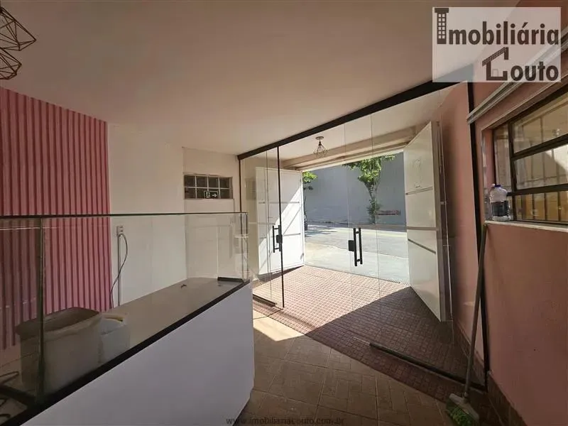 Salões Comerciais para locação em Mogi das Cruzes no bairro Vila São Sebastião