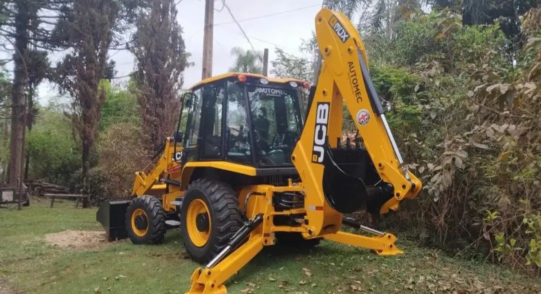 Retroescavadeira JCB - Foto 4