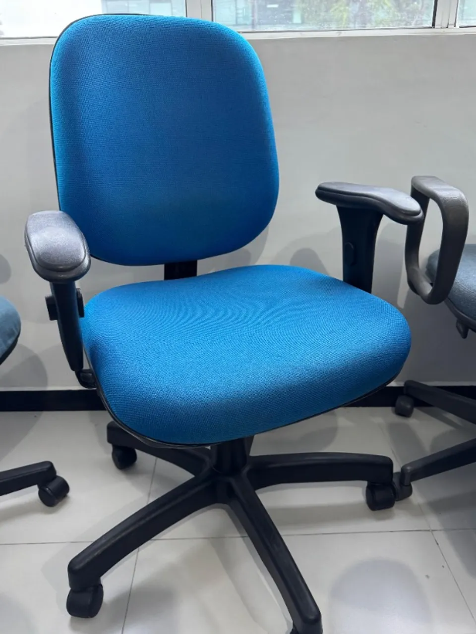 Cadeira giratoria de escritorio/home office