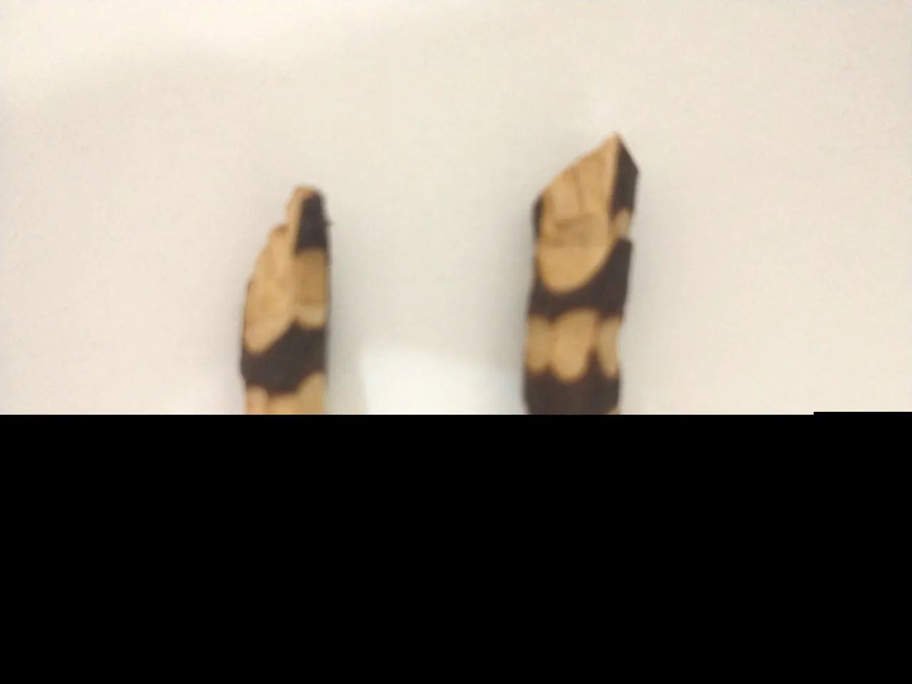 Duas figas da sorte Miniaturas de madeira - Foto 4