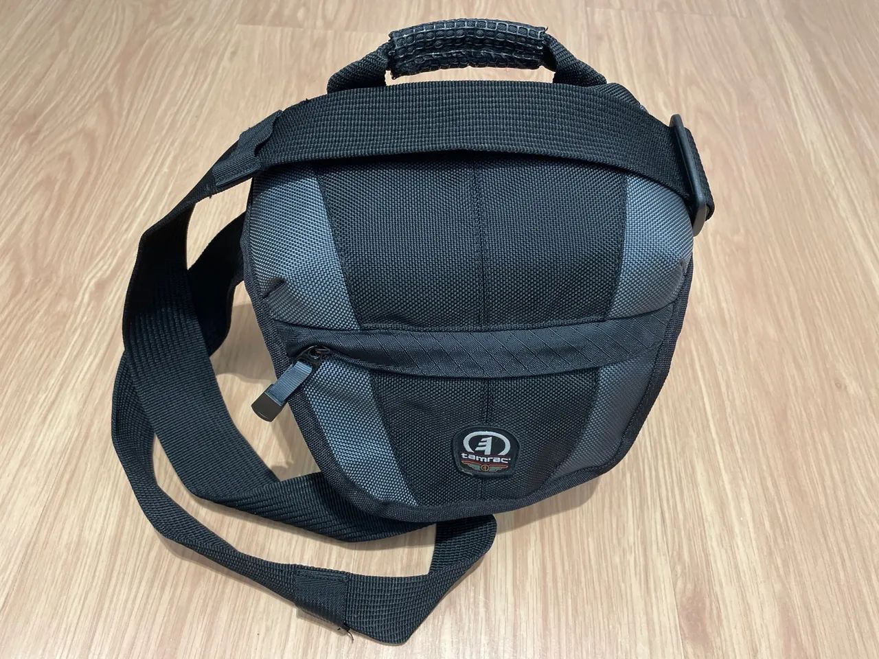 Kit Sony Alpha SLT-A55, lente Sony DT 18-55mm f/3.5-5.6 SAM tela articulada - Foto 5