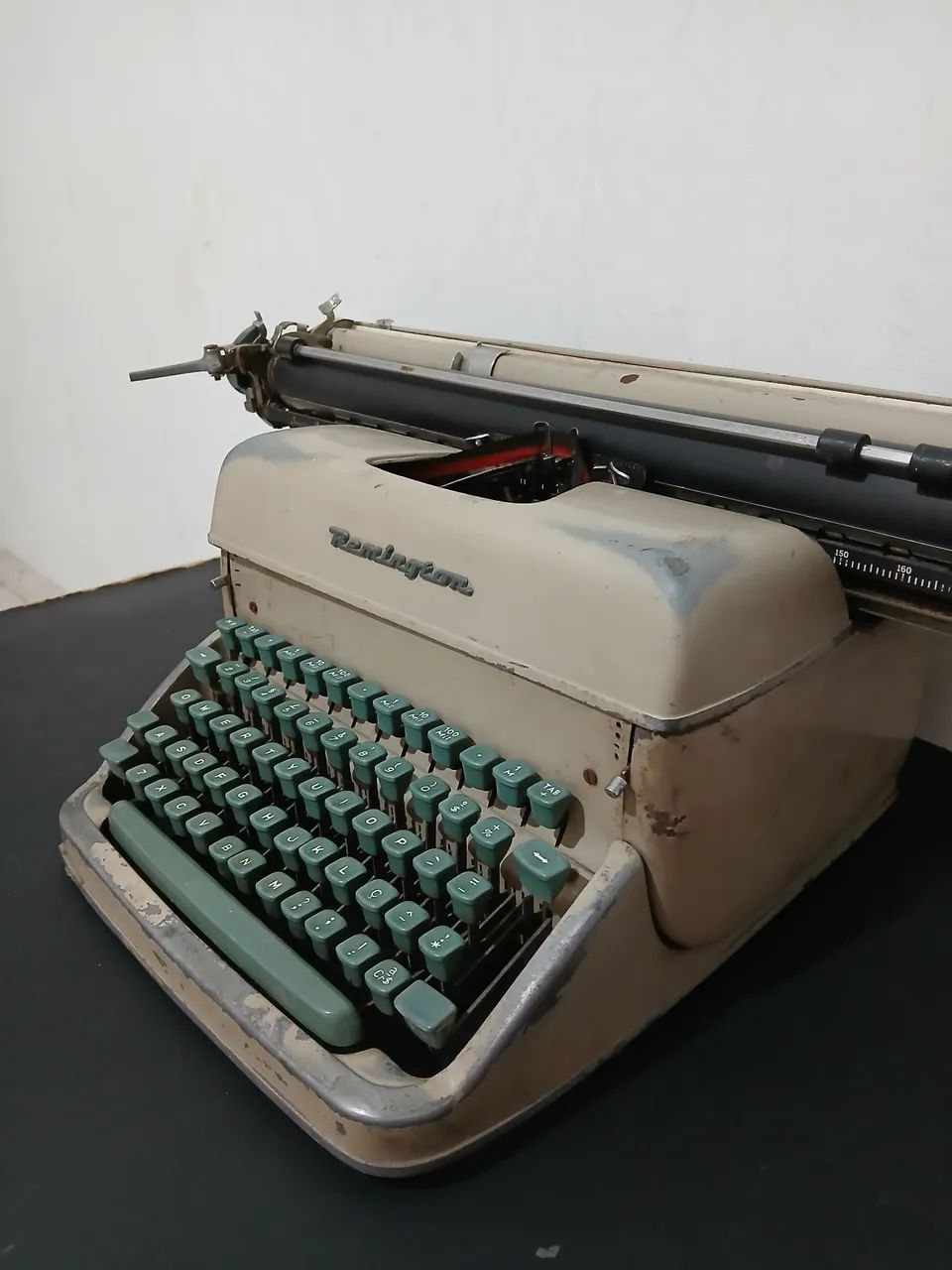 Rara Maquina Escrever Remington toda Original  - Foto 2